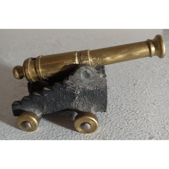 Antique Desktop Cannon 1/4 Model (MFCO) - Picture 4 of 12